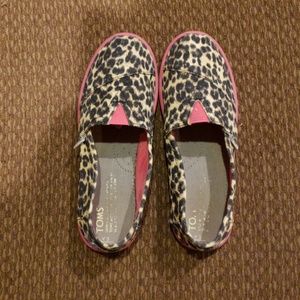 Toms slip on shoes